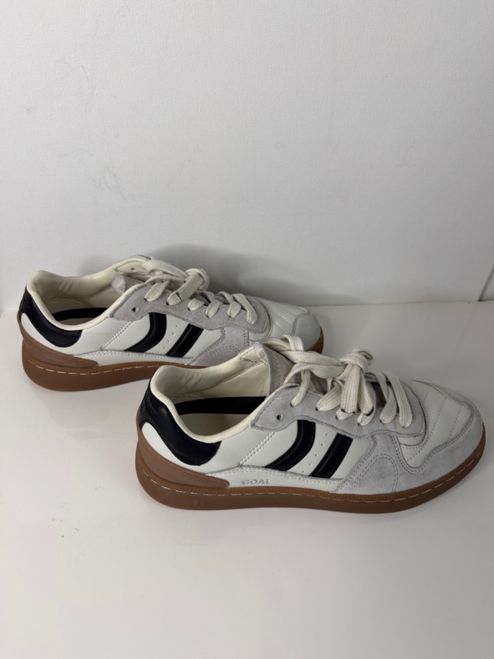 EUC Coolway Goal Sneaker Size 8